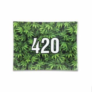420 Green Glass Rollin' Tray 4 d7d12c2f bbea 4f96 b578 36626eb7eb5f scaled 1